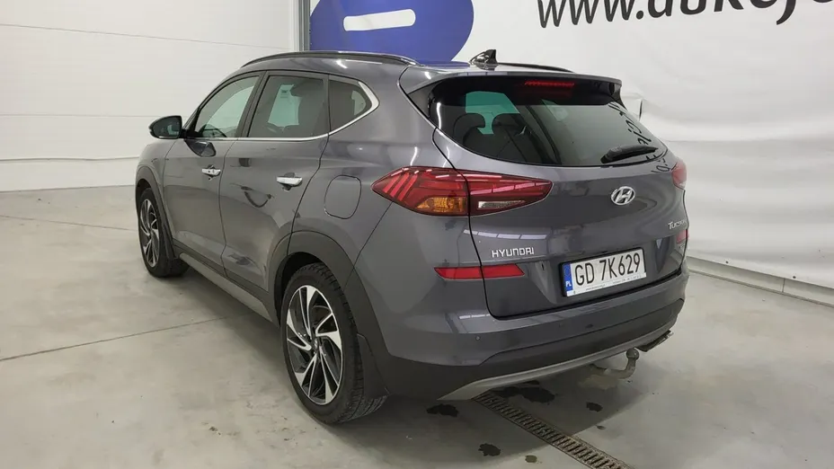 HYUNDAI Tucson -