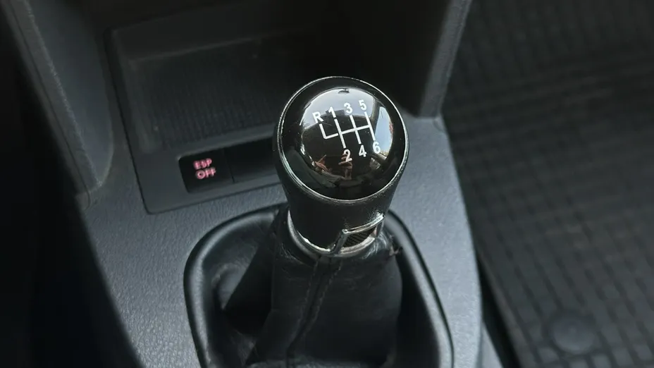 VOLKSWAGEN Touran -