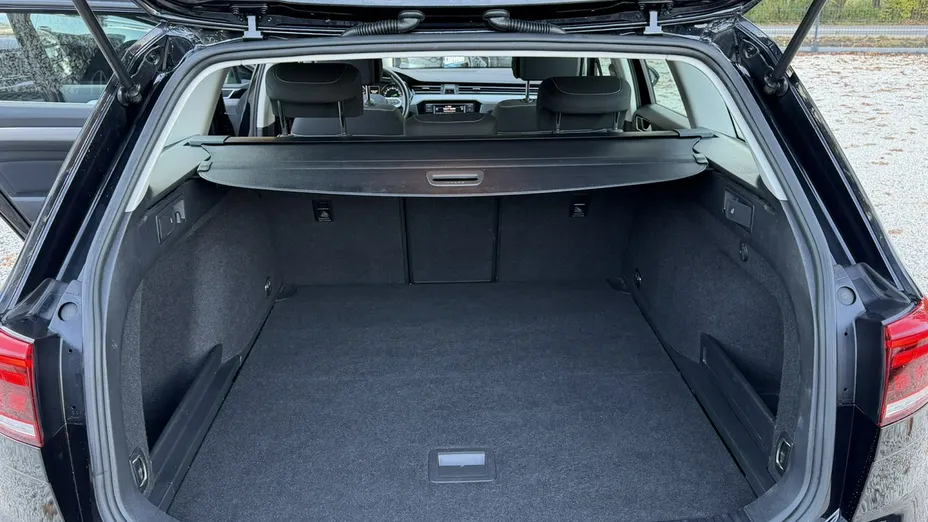 VOLKSWAGEN Passat -