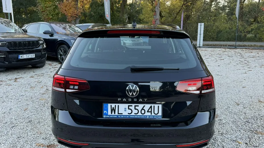 VOLKSWAGEN Passat -