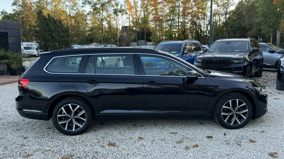 VOLKSWAGEN Passat -