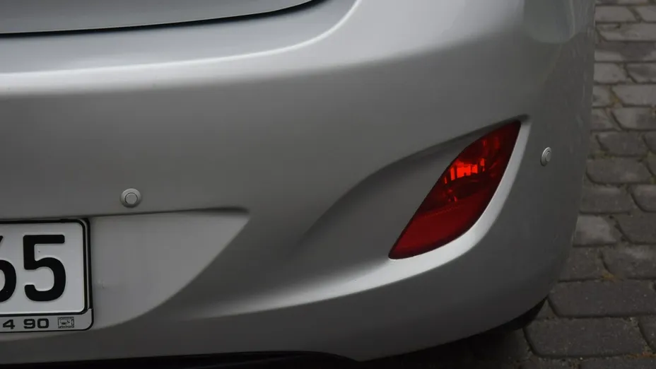 HYUNDAI i30 -