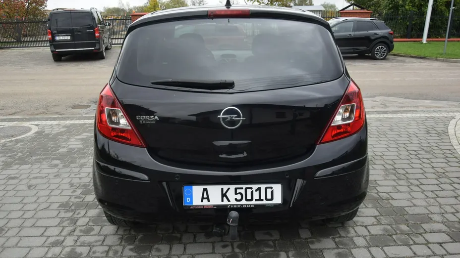 OPEL Corsa -