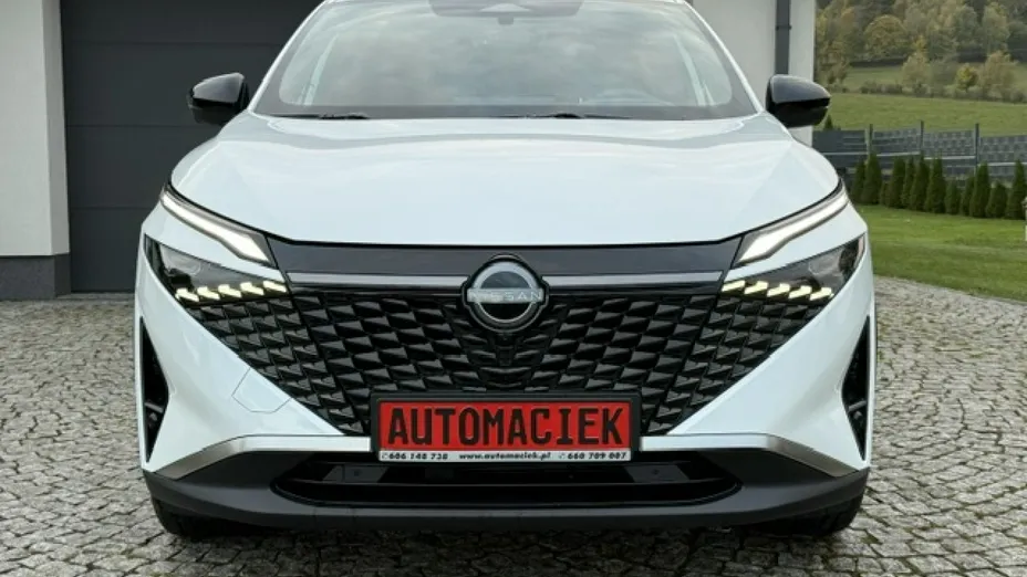 NISSAN Qashqai -