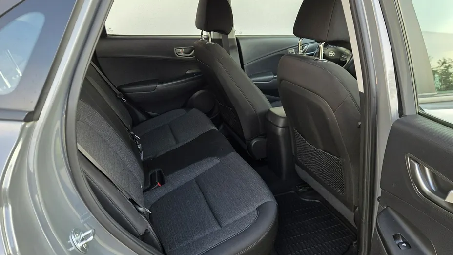 HYUNDAI Kona -
