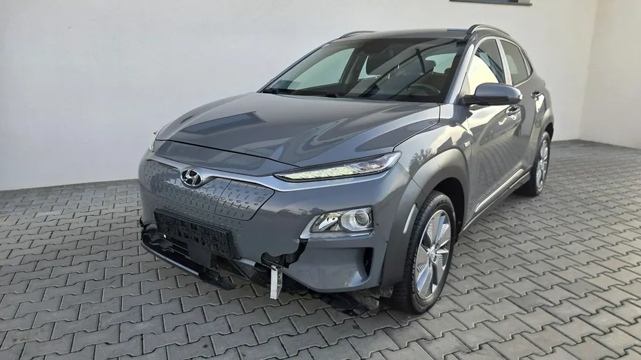 HYUNDAI Kona -