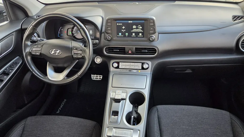 HYUNDAI Kona -