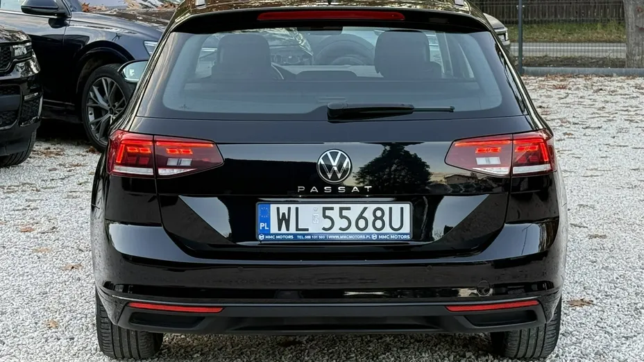 VOLKSWAGEN Passat -