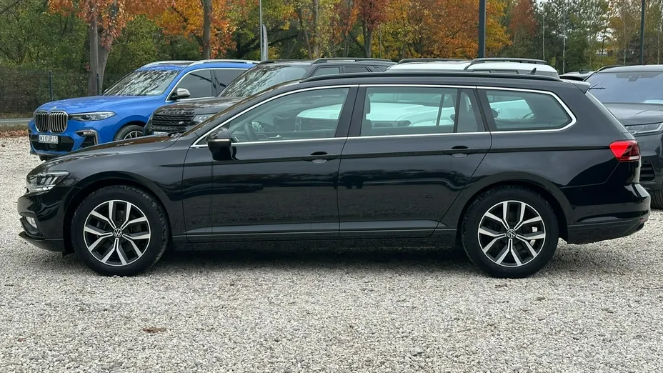 VOLKSWAGEN Passat -