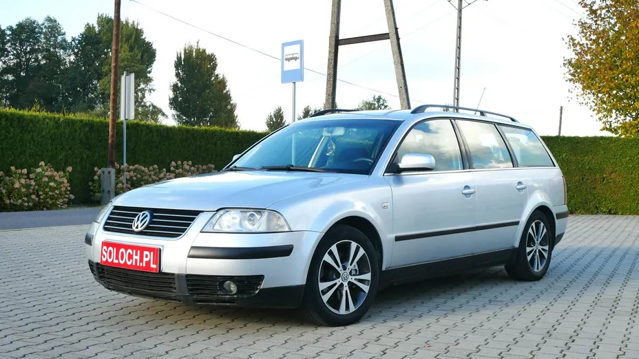 VOLKSWAGEN Passat -