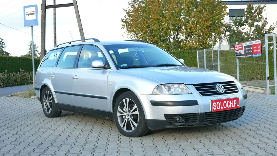 VOLKSWAGEN Passat -