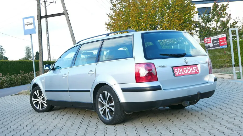 VOLKSWAGEN Passat -