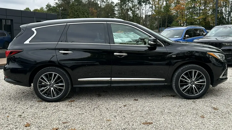 INFINITI QX60 -