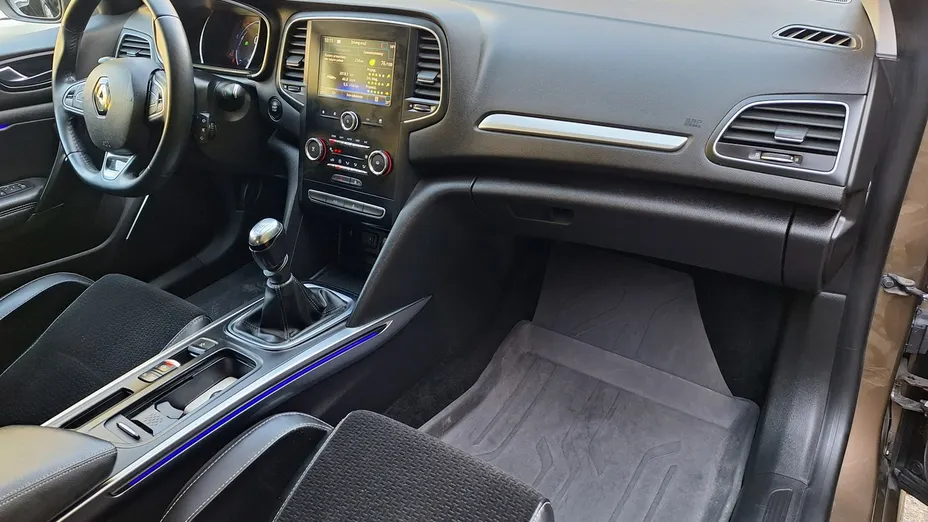 RENAULT Megane -