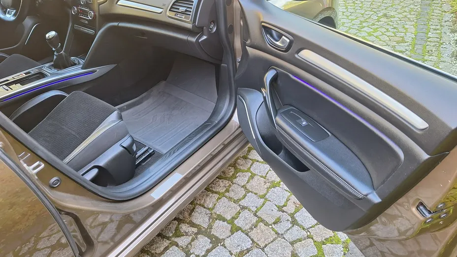 RENAULT Megane -