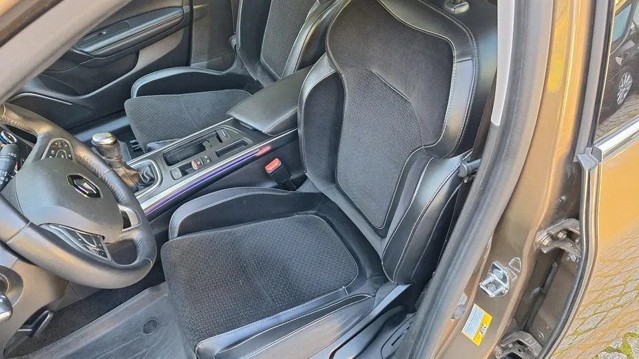 RENAULT Megane -
