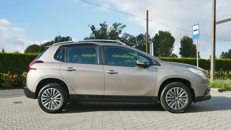 PEUGEOT 2008 -