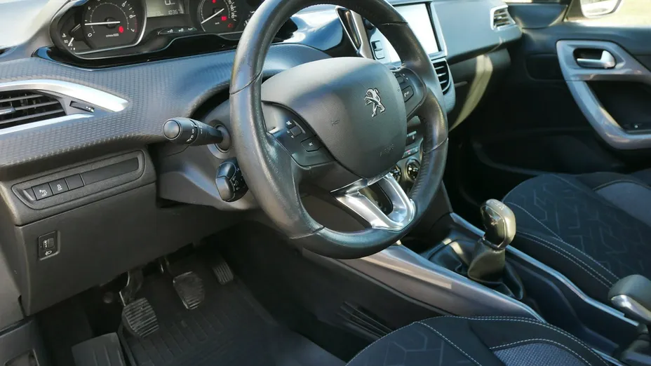 PEUGEOT 2008 -