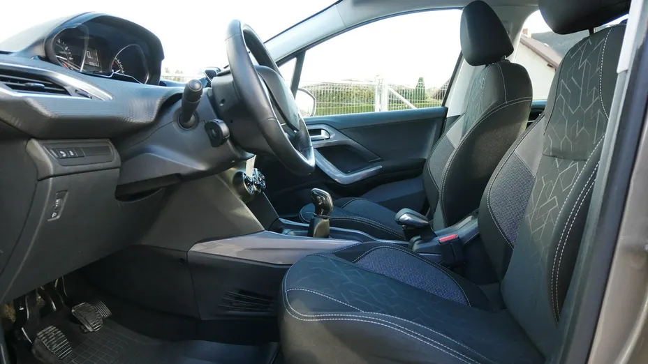 PEUGEOT 2008 -