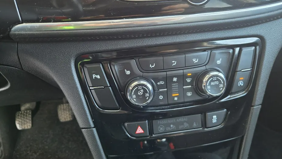 OPEL Mokka -