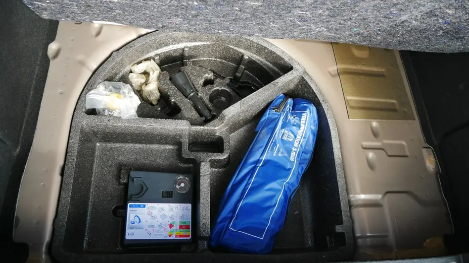 FORD B-MAX -