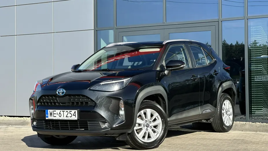 TOYOTA Yaris Cross -