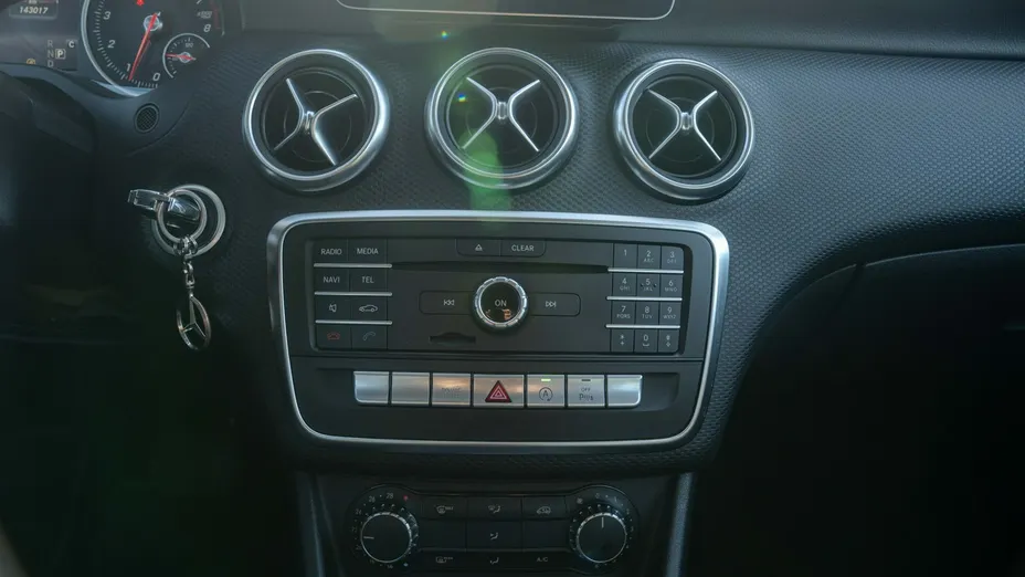 MERCEDES-BENZ A Klasa -