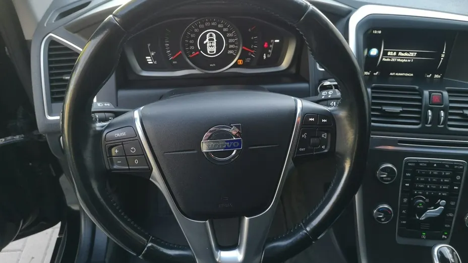 VOLVO XC60 -