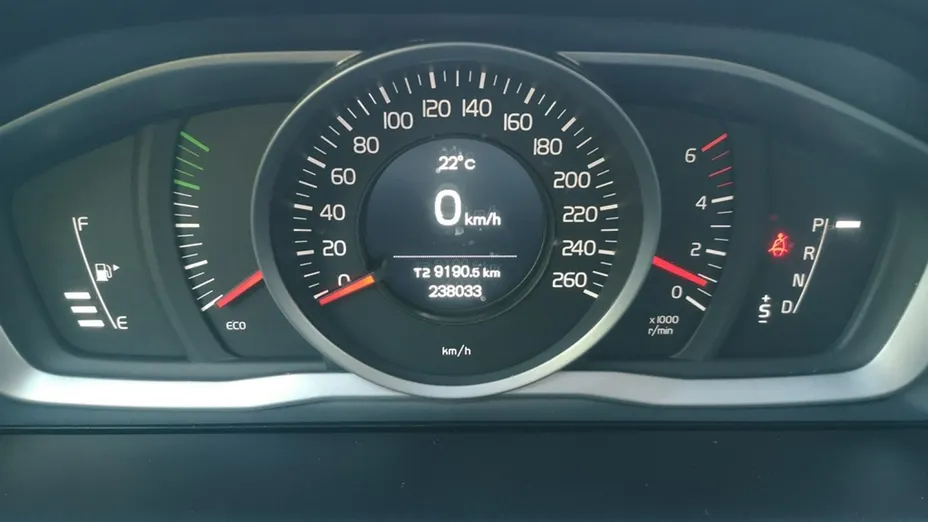 VOLVO XC60 -