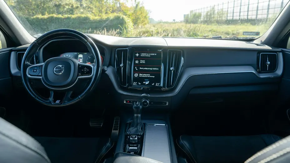 VOLVO XC60 -