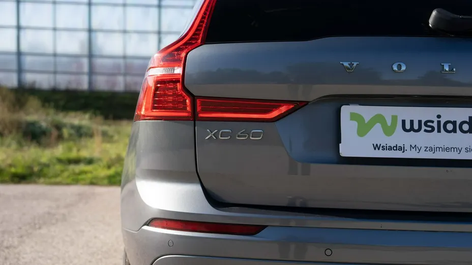 VOLVO XC60 -