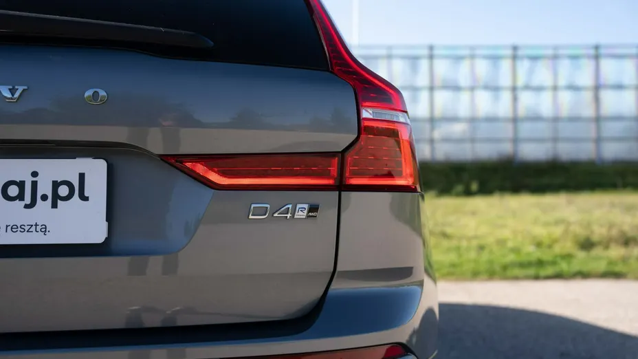 VOLVO XC60 -