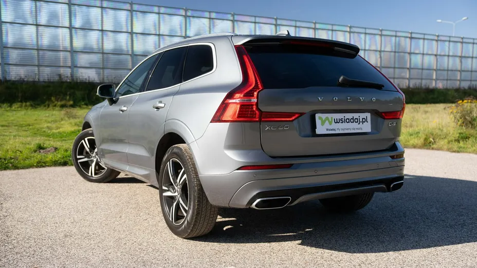VOLVO XC60 -