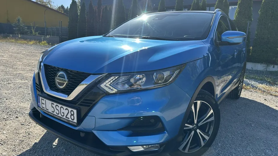 NISSAN Qashqai -
