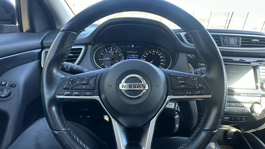 NISSAN Qashqai -