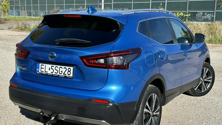 NISSAN Qashqai -