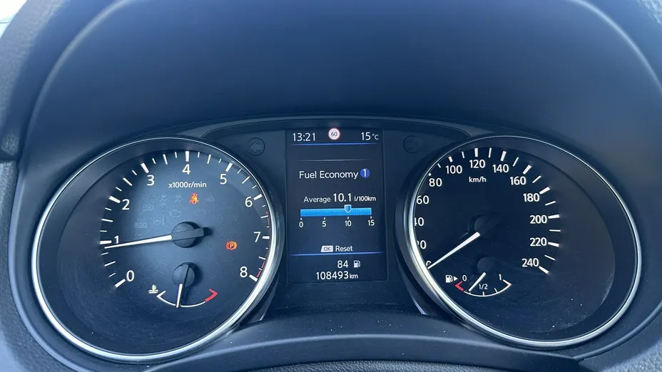 NISSAN Qashqai -