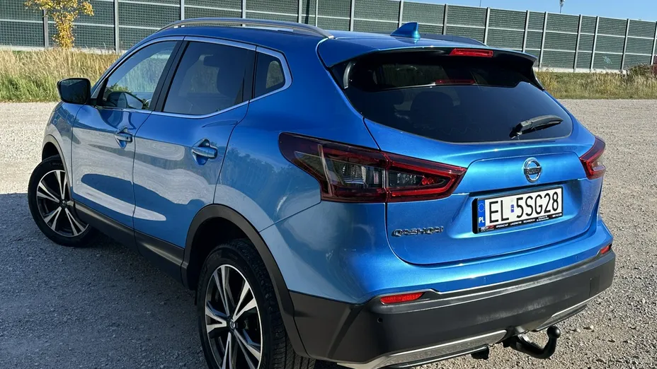 NISSAN Qashqai -