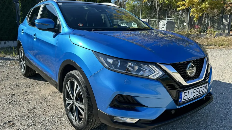 NISSAN Qashqai -