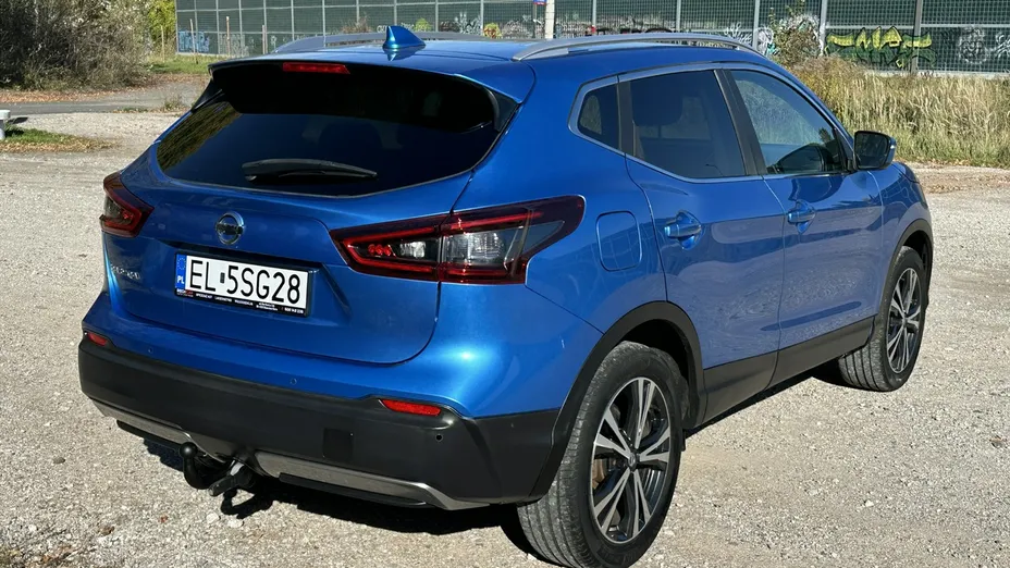 NISSAN Qashqai -
