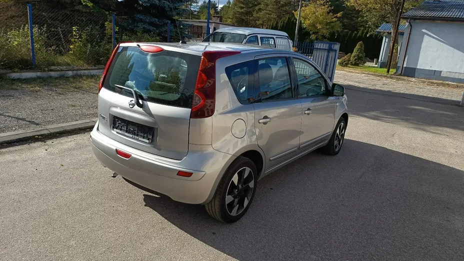 NISSAN Note -
