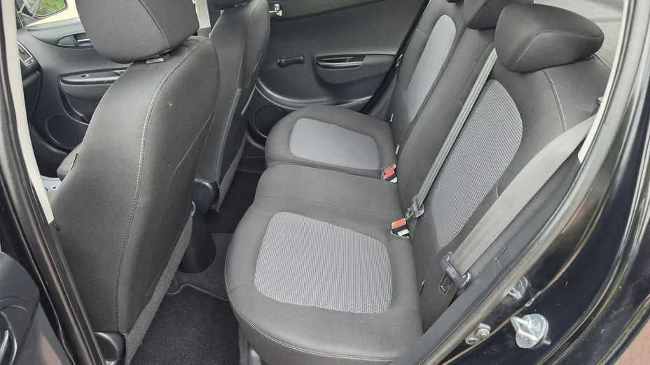 HYUNDAI i20 -