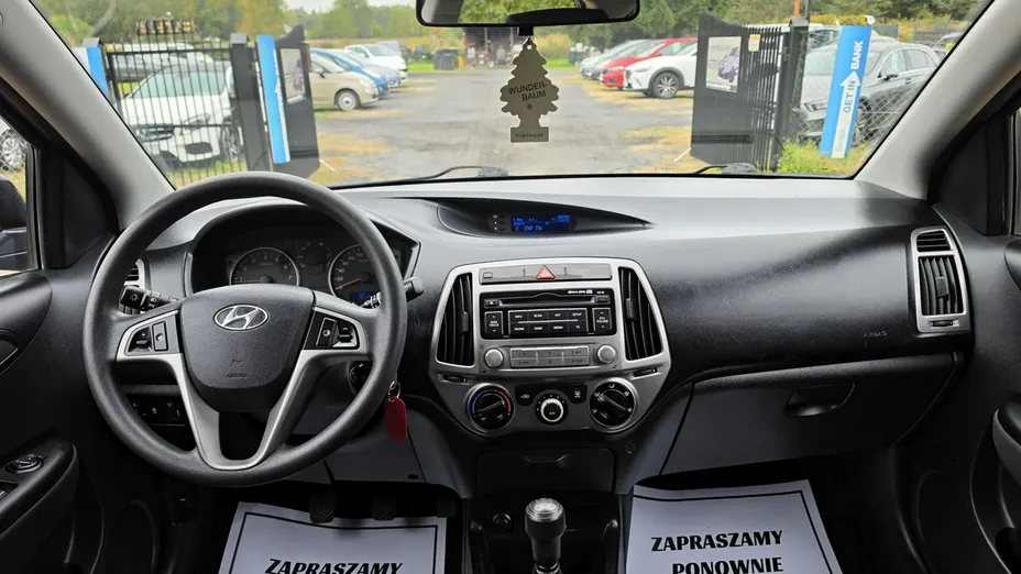 HYUNDAI i20 -