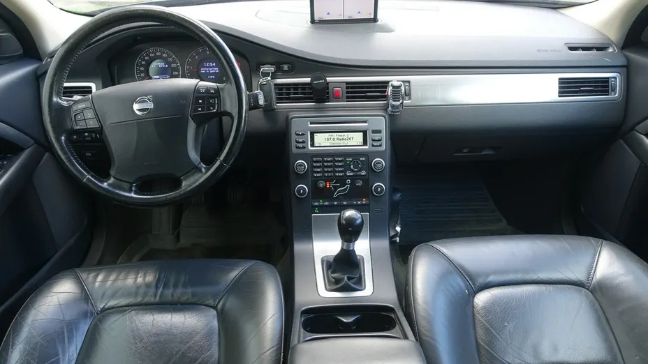 VOLVO V70 -