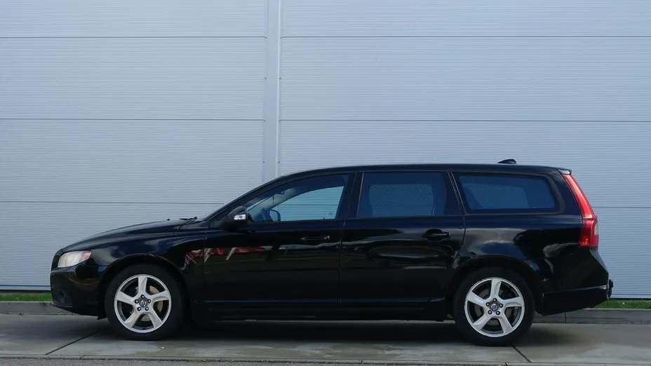 VOLVO V70 -