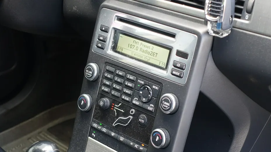 VOLVO V70 -