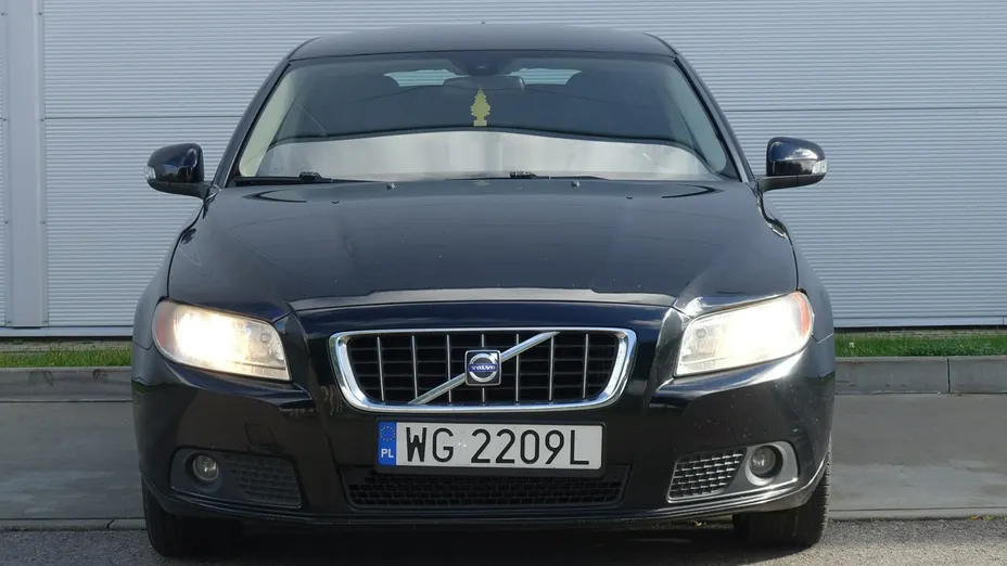 VOLVO V70 -