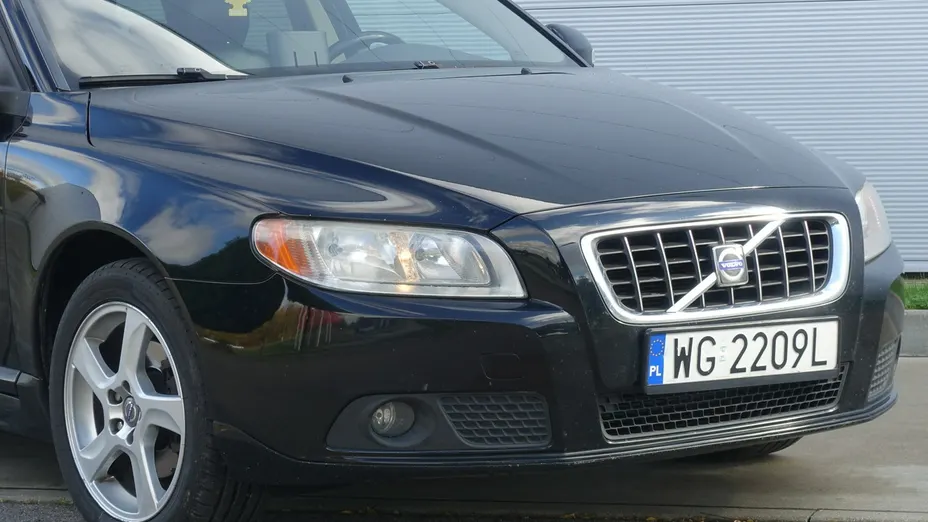 VOLVO V70 -