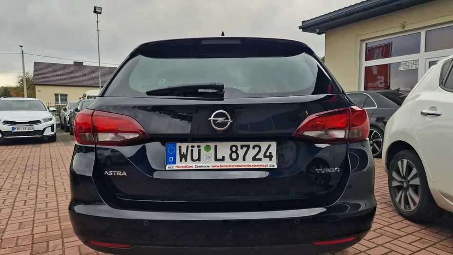 OPEL Astra -