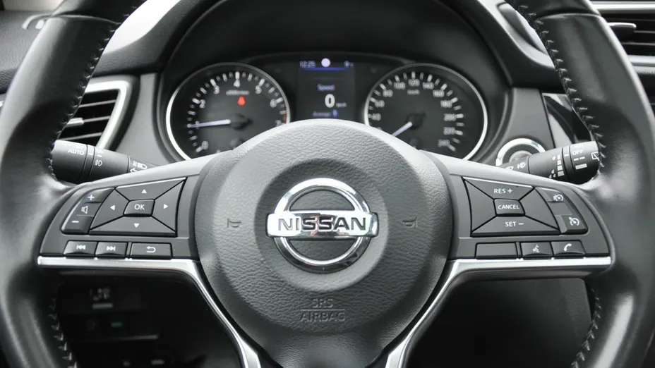 NISSAN Qashqai -